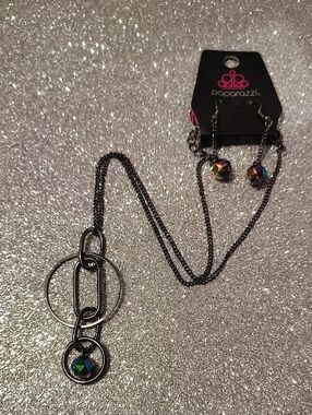 Paparazzi "Park Avenue" Oil Spill Iridescent Earring & Necklace Set